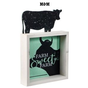 Farm Themed Plaques with Farm Icons Cow